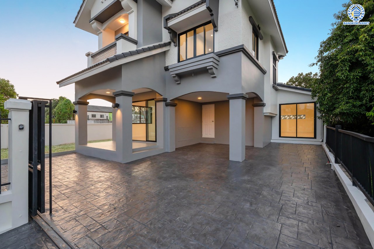 บ้านมือสองตกแต่งใหม่ คุณภาพแบรนด์ LH โครงการ ชลลดา บางบัวทอง เนื้อที่ 72 ตร.ว. ตกแต่งหรูหรา ฟังก์ชันจัดเต็ม 3 ห้องนอน 2 ห้องน้ำ 1 ห้องอเนกประสงค์ จอดรถได้ 1 คัน พร้อม Facilities ครบ! บนทำเลคุณภาพ เชื่อมต่อได้หลายเส้นทาง ใกล้เซ็นทรัลเวสต์เกต และรถไฟฟ้า "สถานีบางพลู"